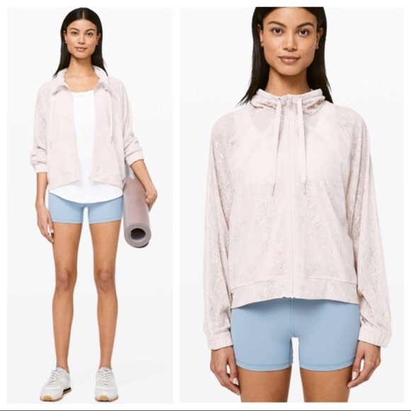 lululemon athletica Jackets & Blazers - Lululemon In Depth Jacket in Light Chrome Size 4